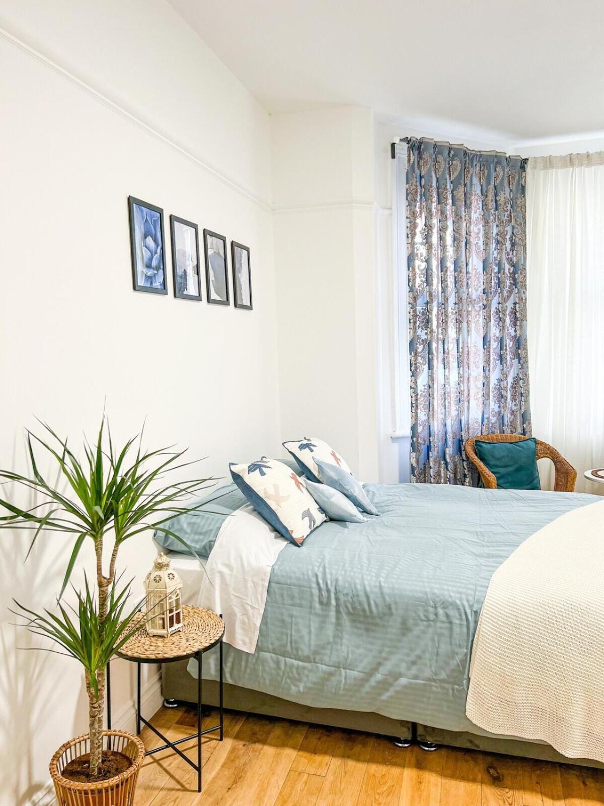 Zozy Happy Land Hotel London Ngoại thất bức ảnh