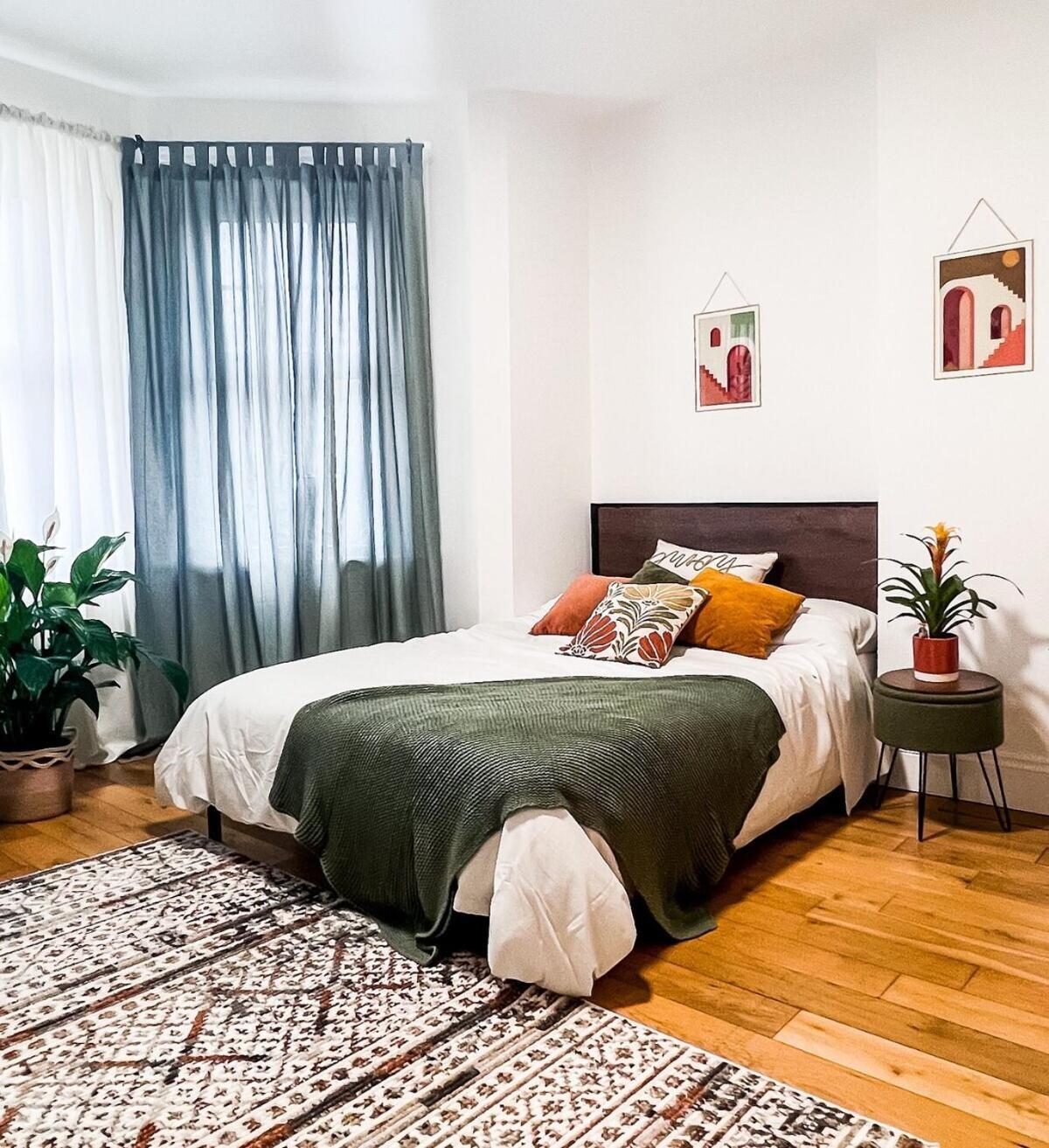 Zozy Happy Land Hotel London Ngoại thất bức ảnh